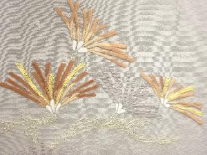 アンティーク　手刺繍松模様一つ紋着物